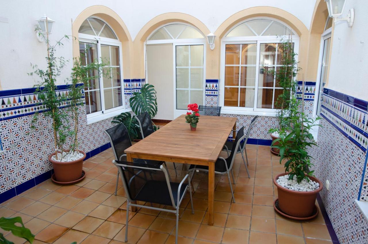 Отель Casa Del Patio Andaluz Малага Экстерьер фото