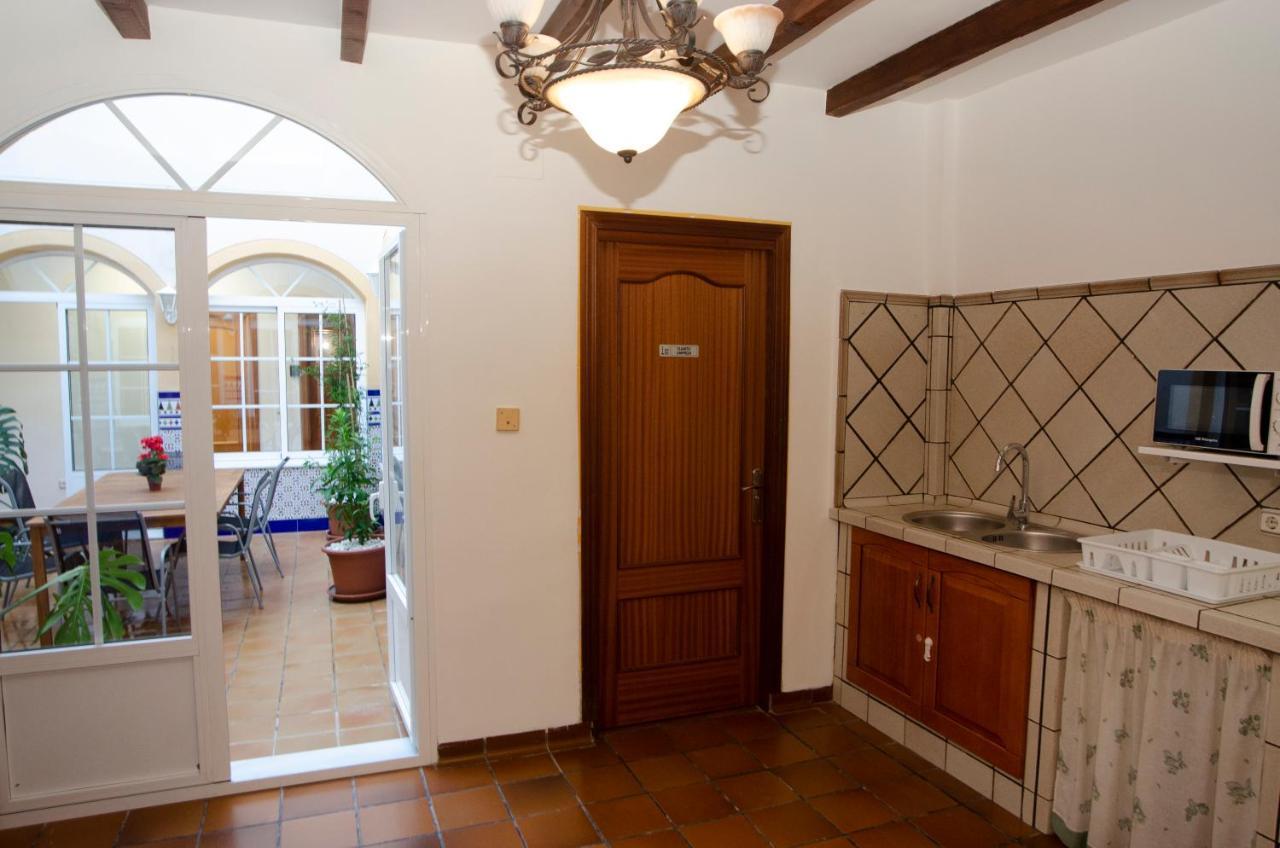 Отель Casa Del Patio Andaluz Малага Экстерьер фото